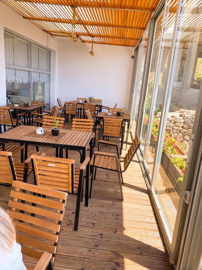 Hotel Abedini Sarande Exterior photo