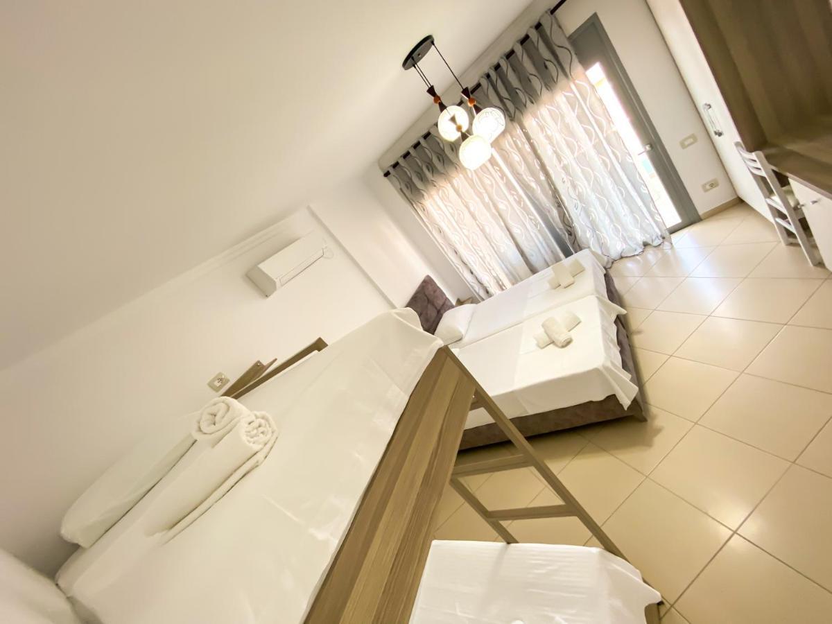 Hotel Abedini Sarande Exterior photo