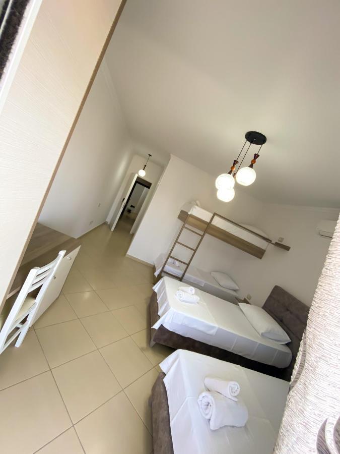 Hotel Abedini Sarande Exterior photo